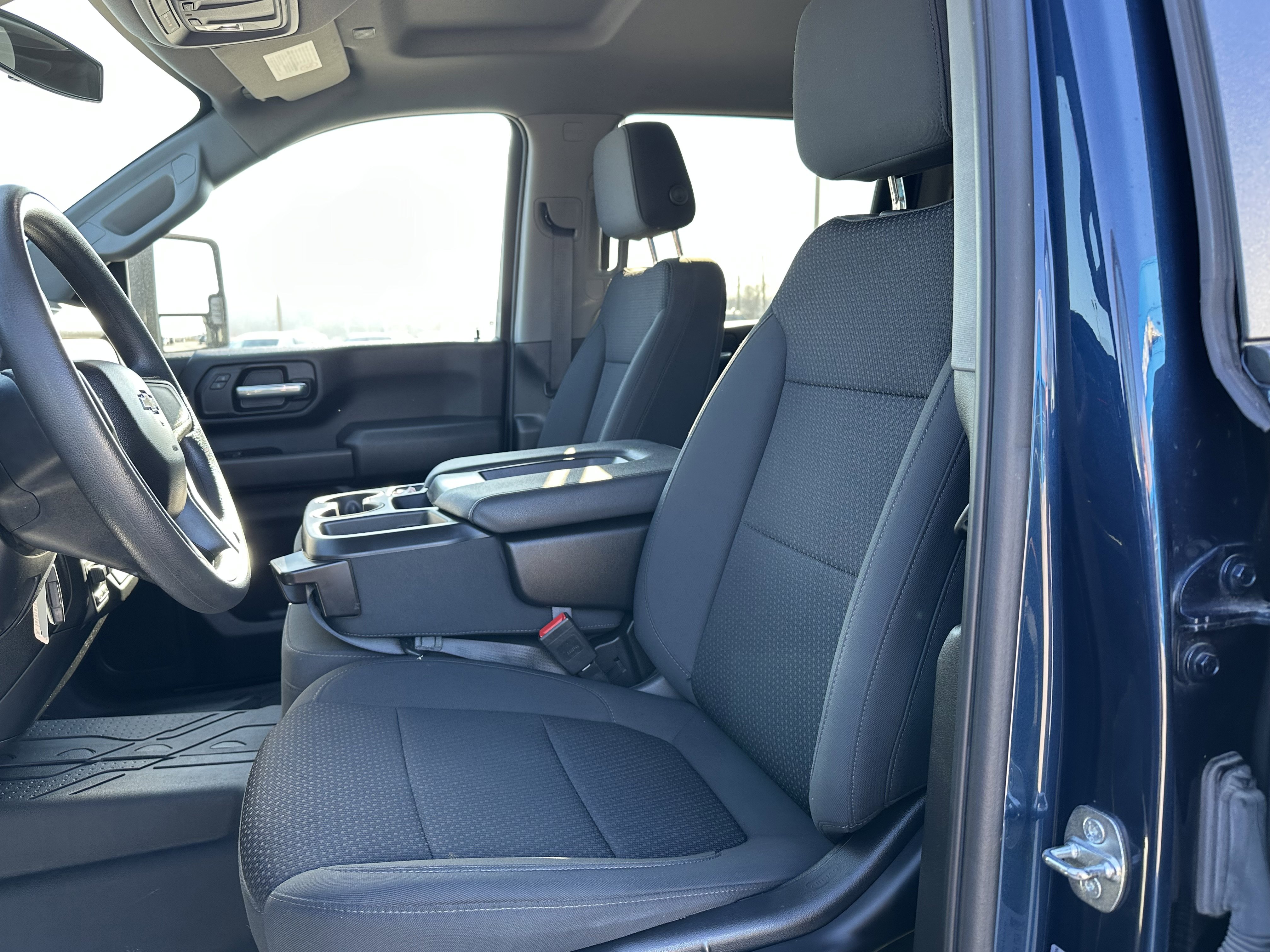 Used 2022 Chevrolet Silverado 2500 Custom w/ Custom Convenience Package image 24