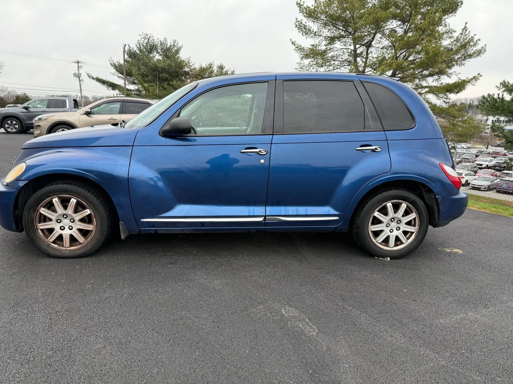 Used 2010 Chrysler PT Cruiser w/ Convenience Group image 9