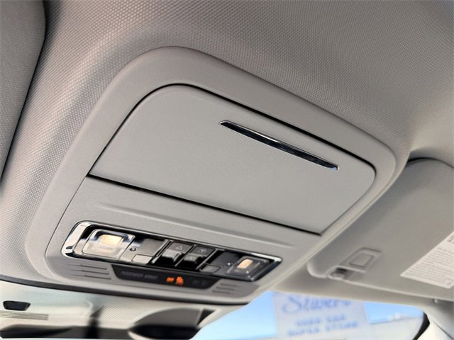 Certified 2022 Lincoln Corsair Reserve w/ Equipment Group 201A image 32