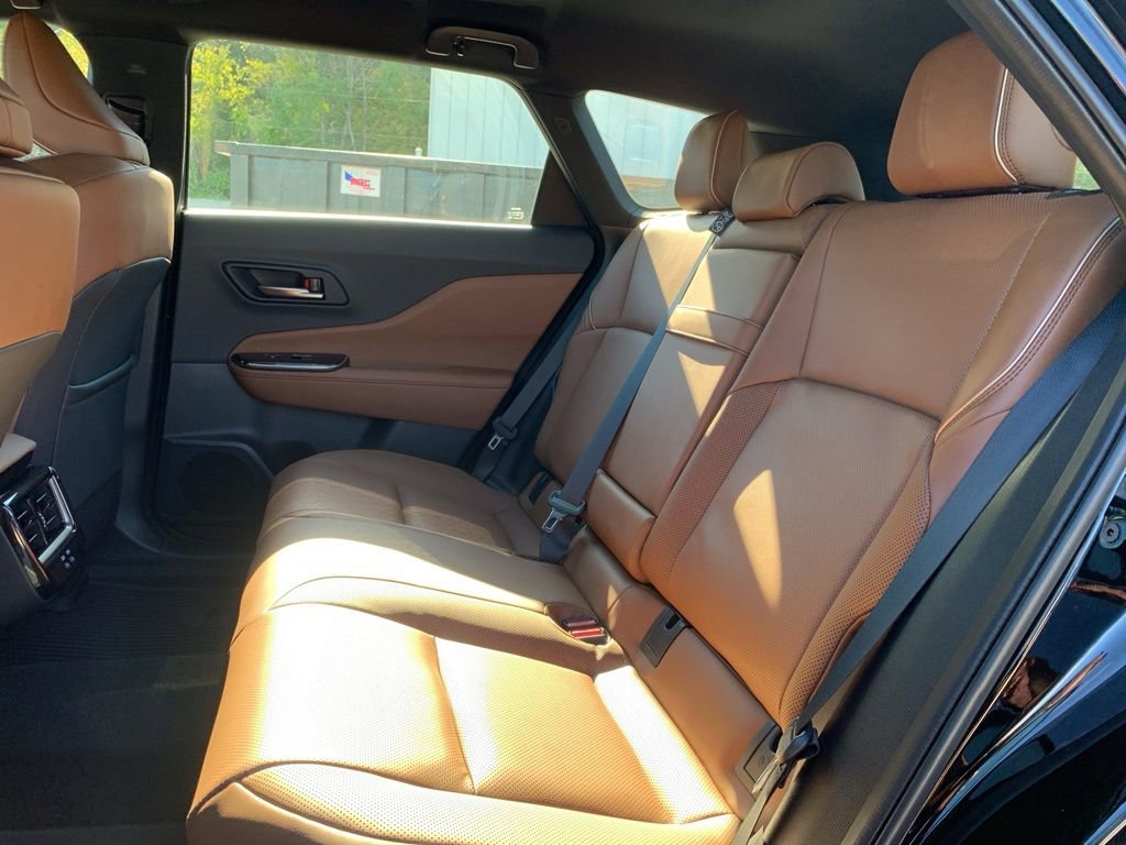 New 2025 Toyota Crown Signia image 12