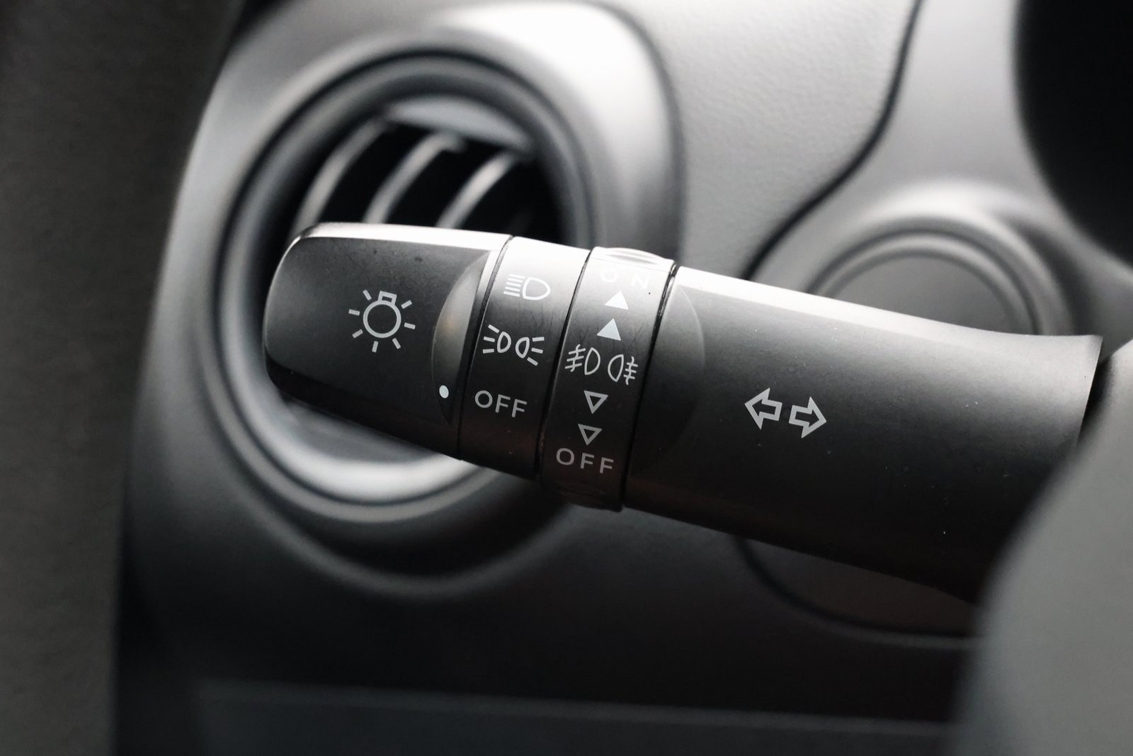 Used 2019 Mitsubishi Mirage G4 ES image 27