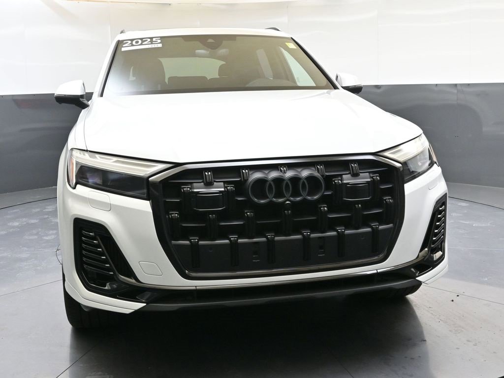 Used 2025 Audi Q7 3.0T Premium Plus w/ Premium Plus Package image 8