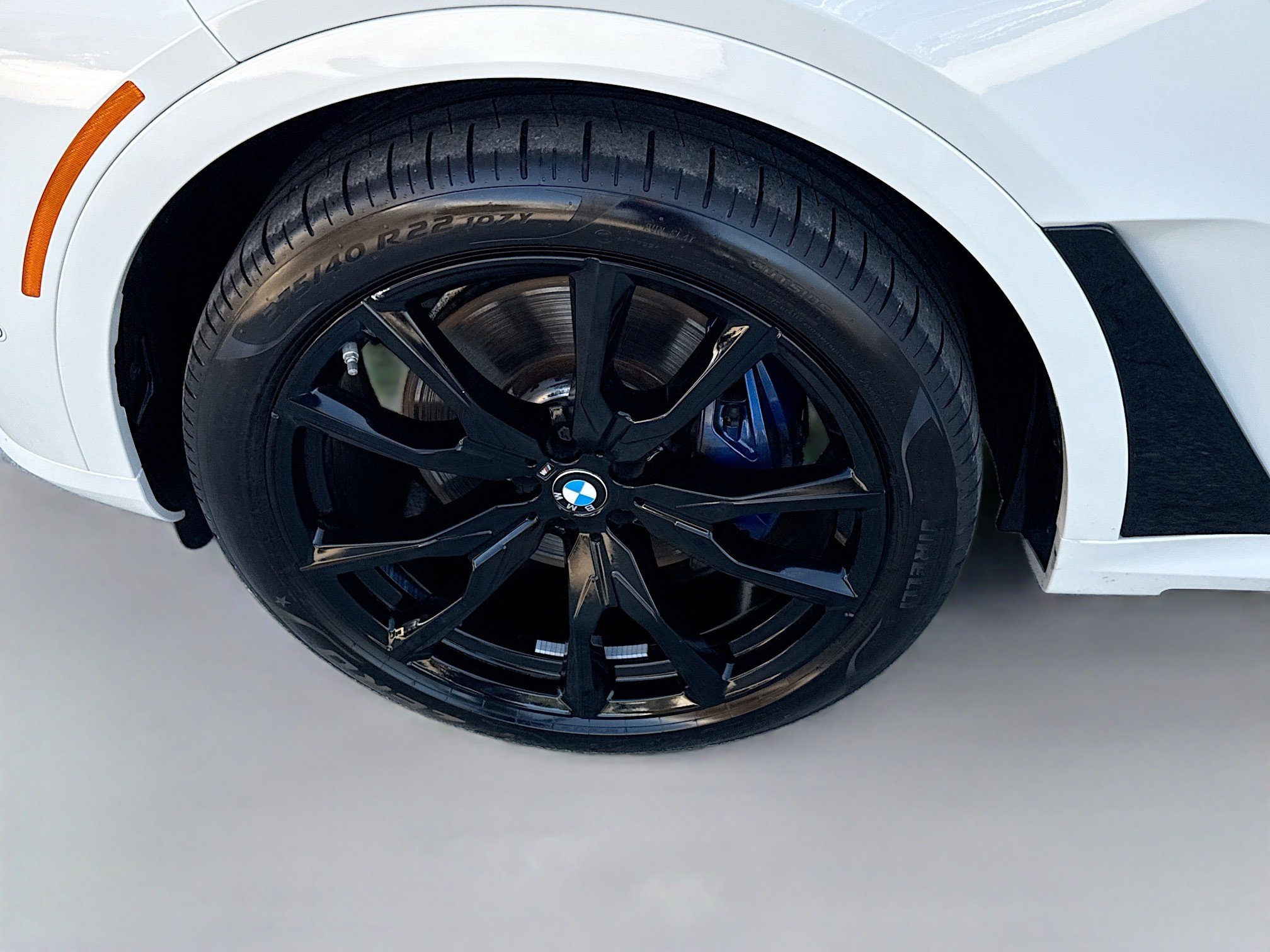 Used 2023 BMW X7 xDrive40i w/ M Sport Package image 37