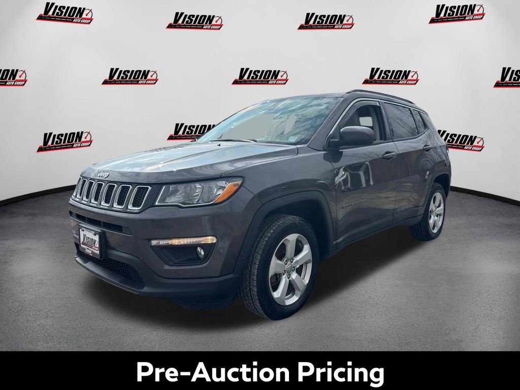 Used 2021 Jeep Compass Latitude w/ Convenience Group AWD/4WD image 1