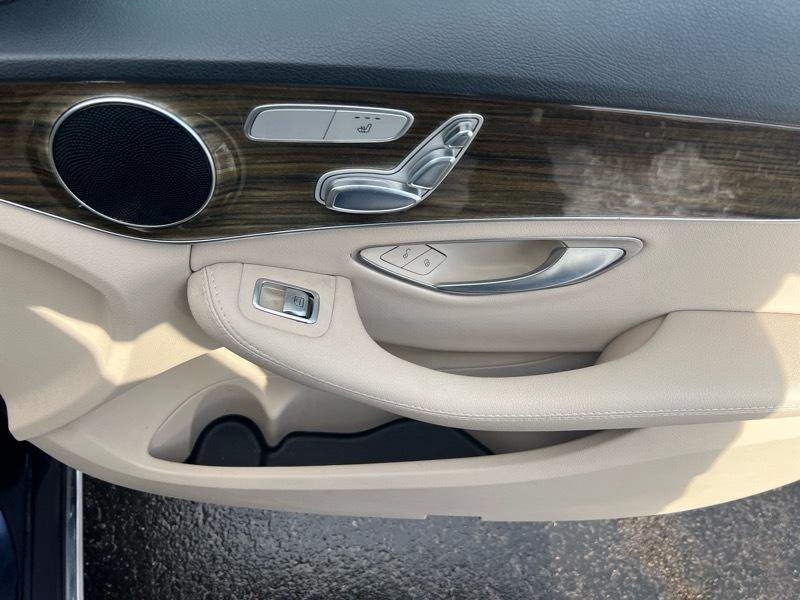 Used 2017 Mercedes-Benz C 300 4MATIC Sedan image 10