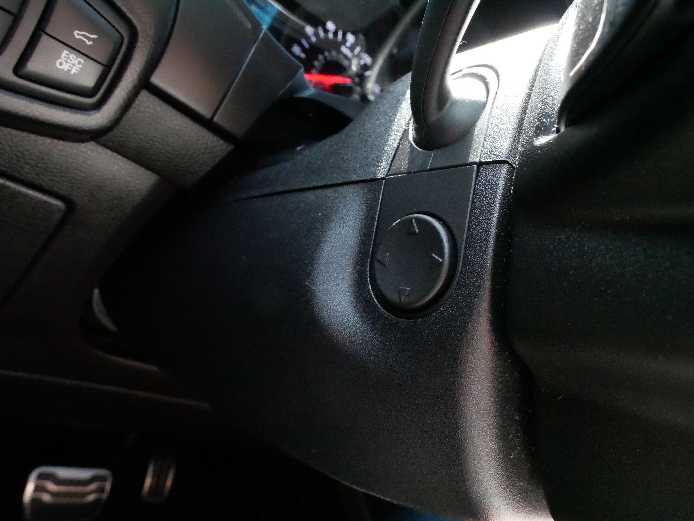 Used 2022 Ford Edge ST w/ Equipment Group 401A AWD/4WD image 34