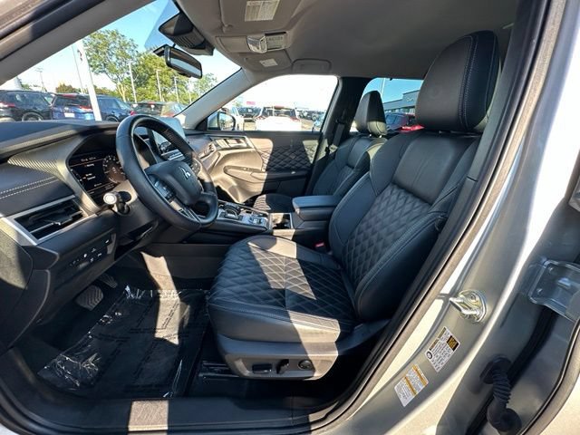 Used 2023 Mitsubishi Outlander SEL AWD/4WD image 25