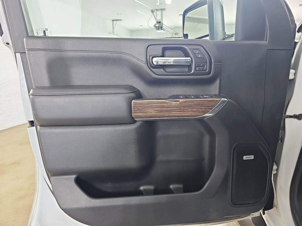 Used 2022 Chevrolet Silverado 2500 High Country AWD/4WD image 32