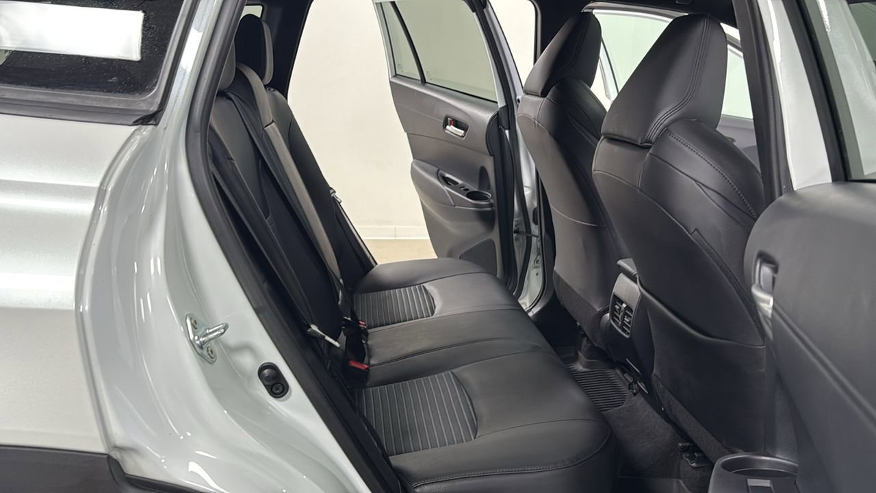 Certified 2024 Toyota Corolla Cross XSE w/ Convenience Package image 17