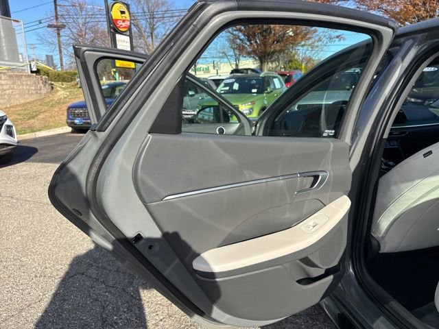 Certified 2023 Hyundai Sonata SEL w/ Convenience Package image 34