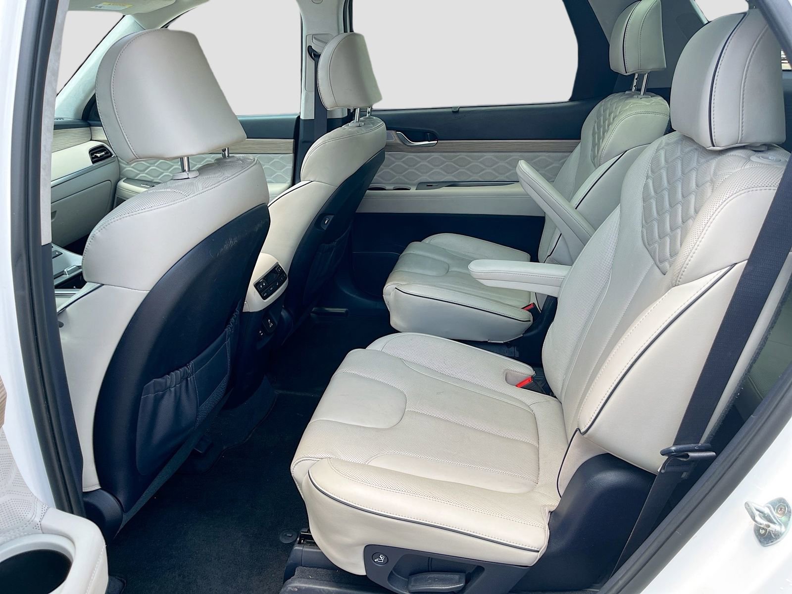 Used 2022 Hyundai Palisade Calligraphy image 26