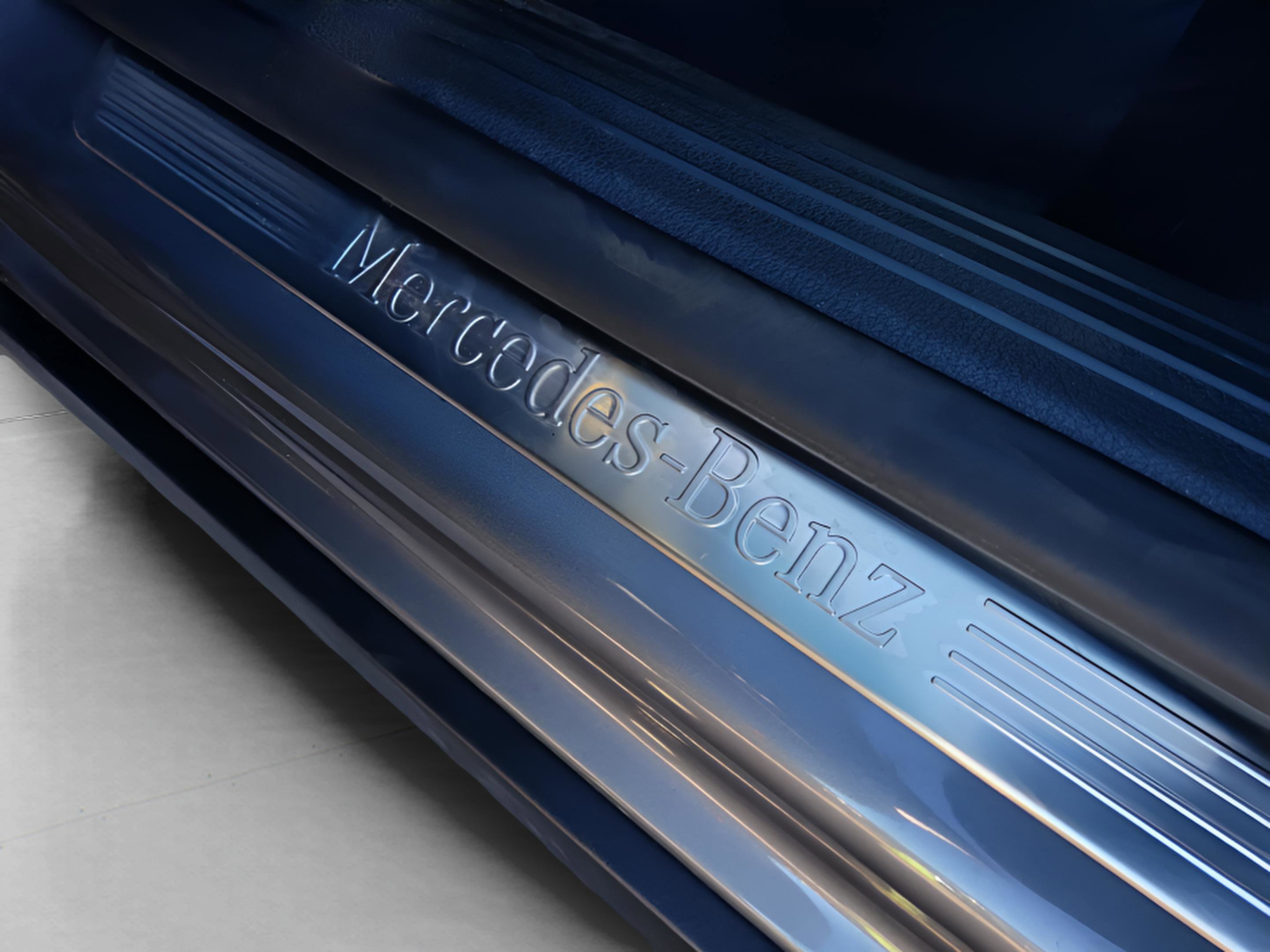 Certified 2021 Mercedes-Benz GLB 250 4MATIC image 33