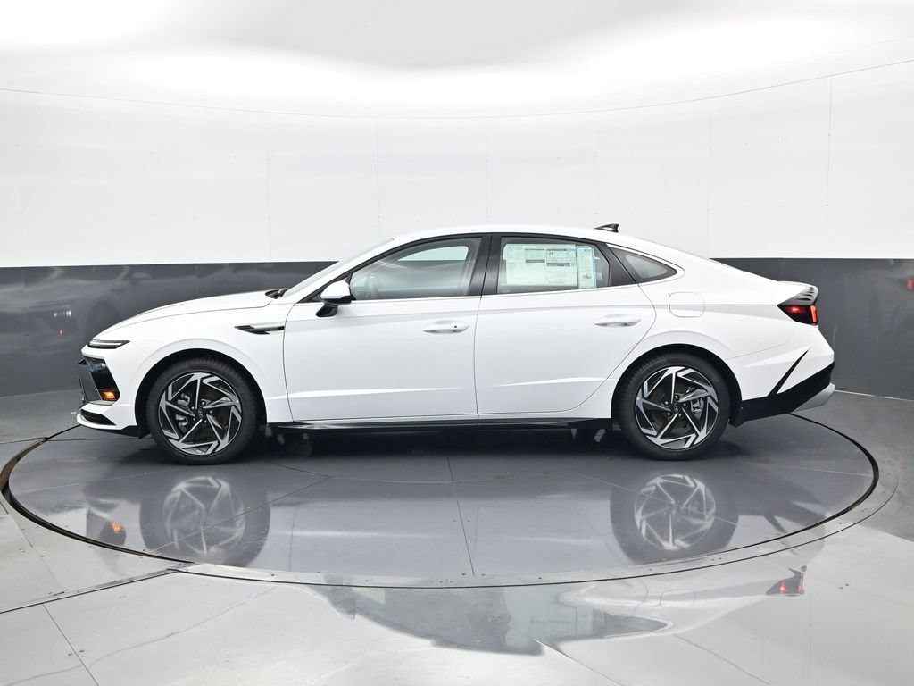 New 2026 Hyundai Sonata SEL FWD image 8
