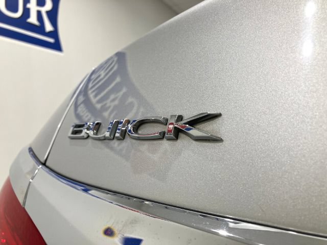 Used 2016 Buick LaCrosse FWD image 18