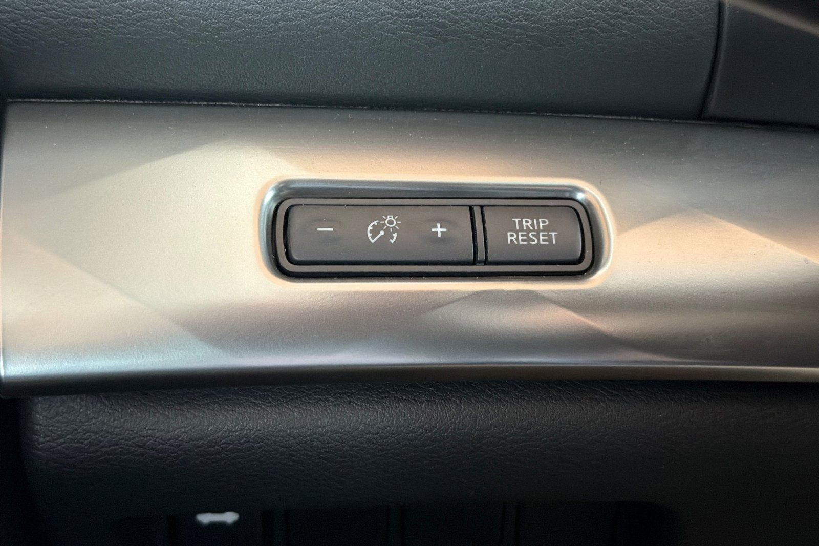 Used 2022 Nissan Maxima SV w/ Floor Mat Group FWD image 36