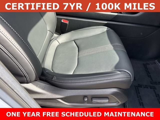 Used 2025 Honda Pilot Touring image 10