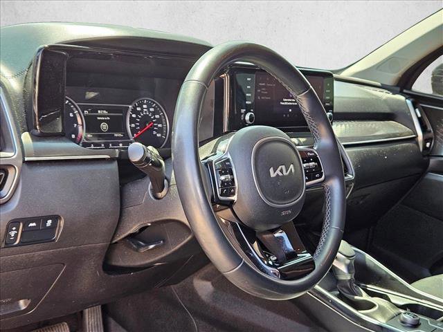 Used 2023 Kia Sorento S FWD image 8