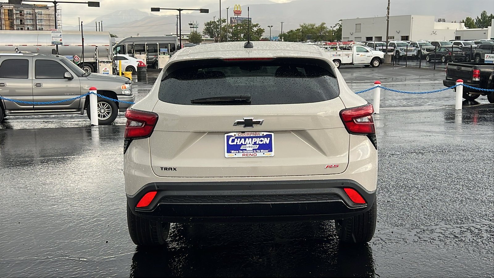 New 2026 Chevrolet Trax RS w/ Sunroof Package FWD image 6