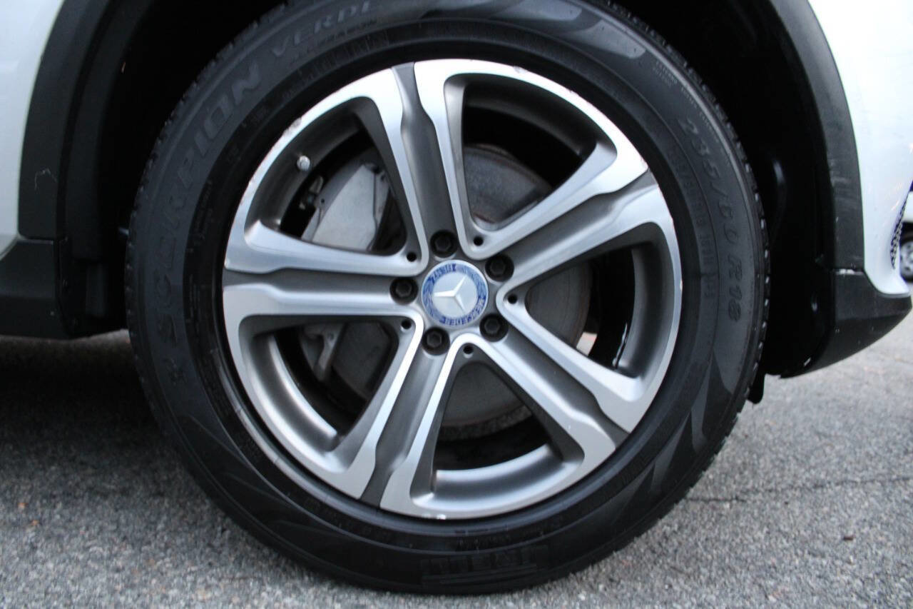 Used 2017 Mercedes-Benz GLC 300 4MATIC image 23