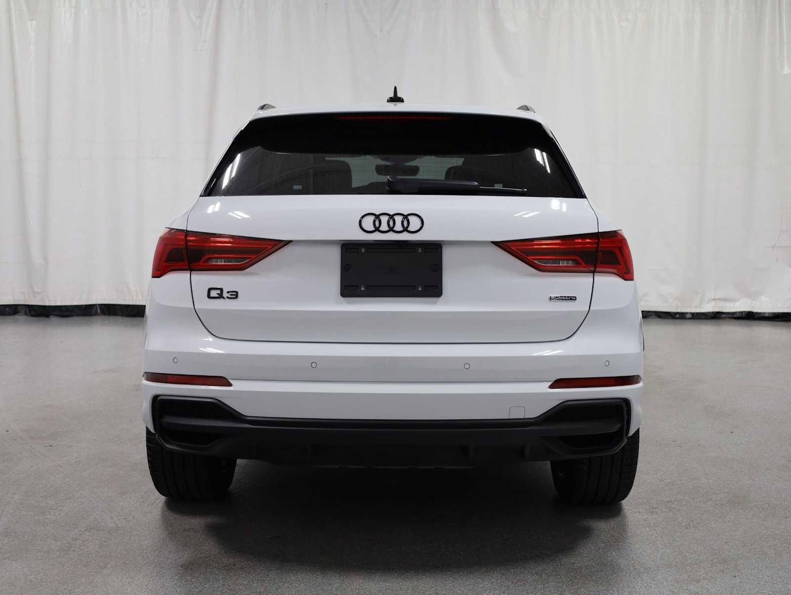 Used 2025 Audi Q3 2.0T Premium Plus w/ Premium Plus Package AWD/4WD image 7