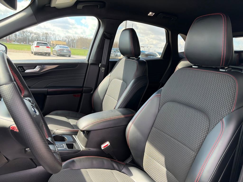 Used 2023 Ford Escape ST-Line Elite AWD/4WD image 19