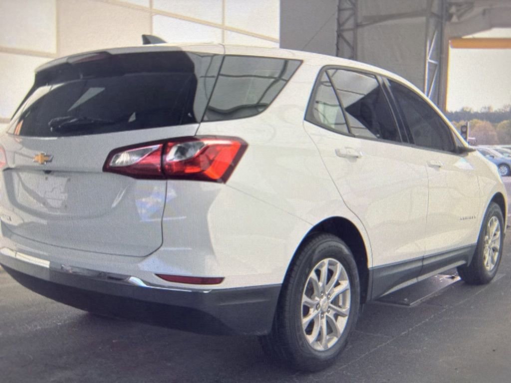 Used 2018 Chevrolet Equinox Premier AWD/4WD image 3