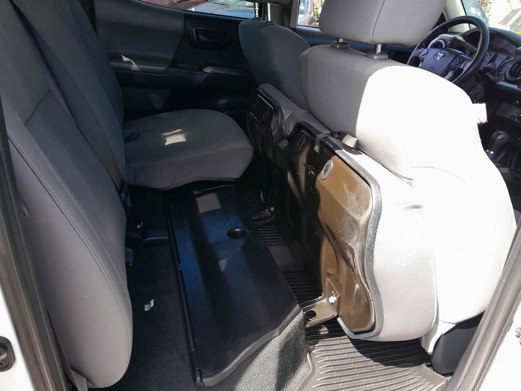Used 2016 Toyota Tacoma 2WD Double Cab image 34