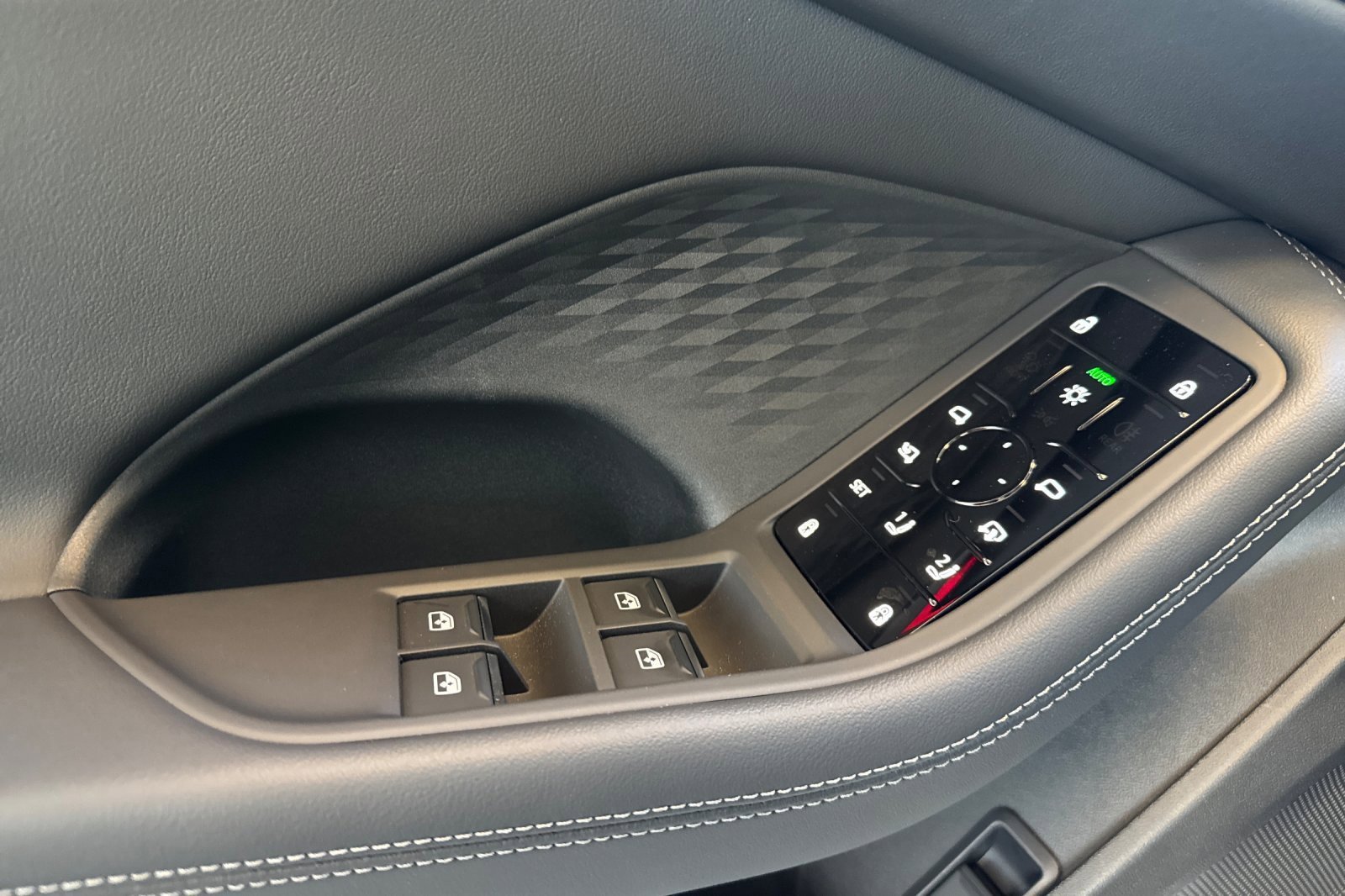 New 2025 Audi A5 2.0T Premium image 8