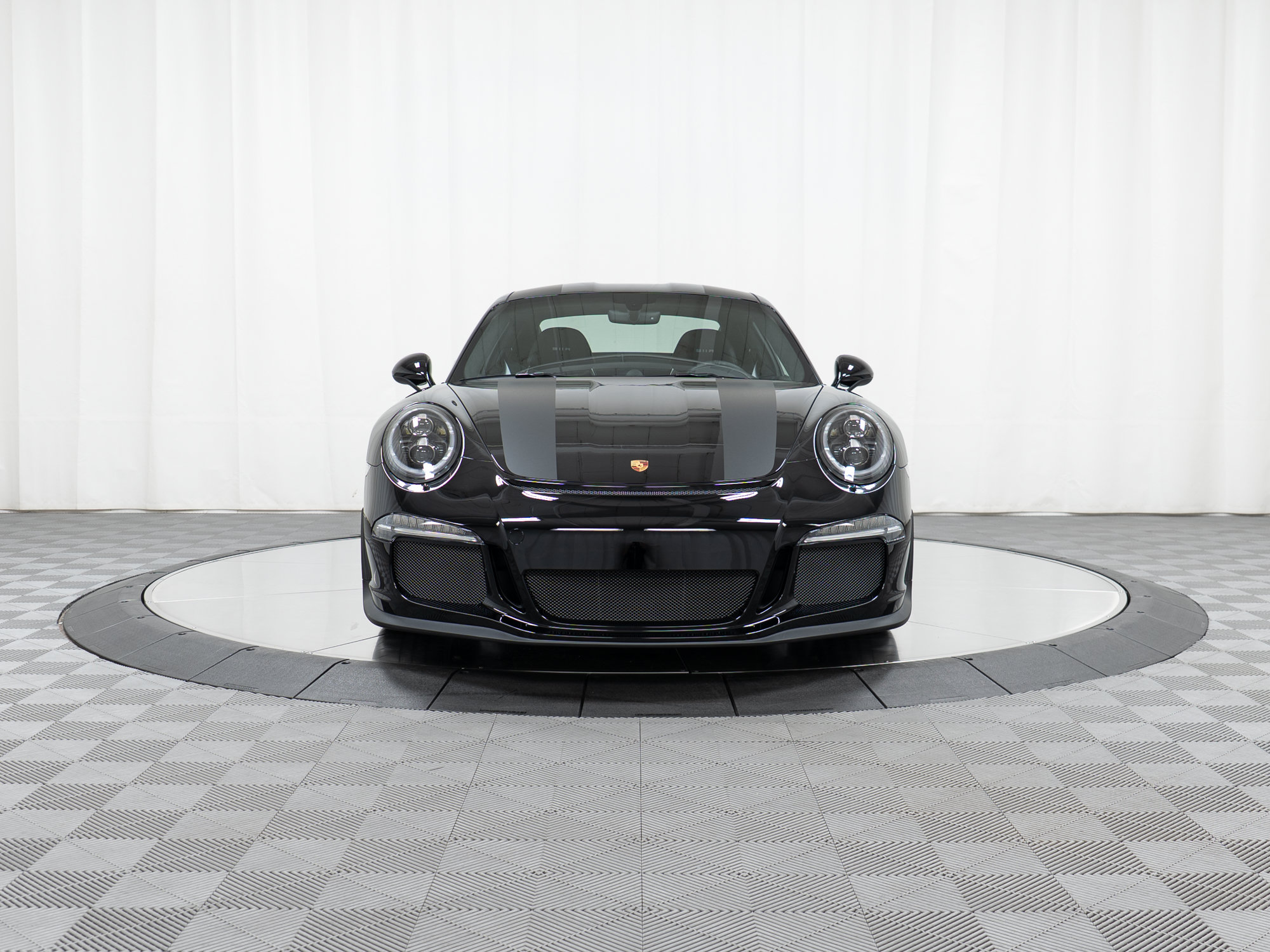 Used 2016 Porsche 911 R RWD image 10