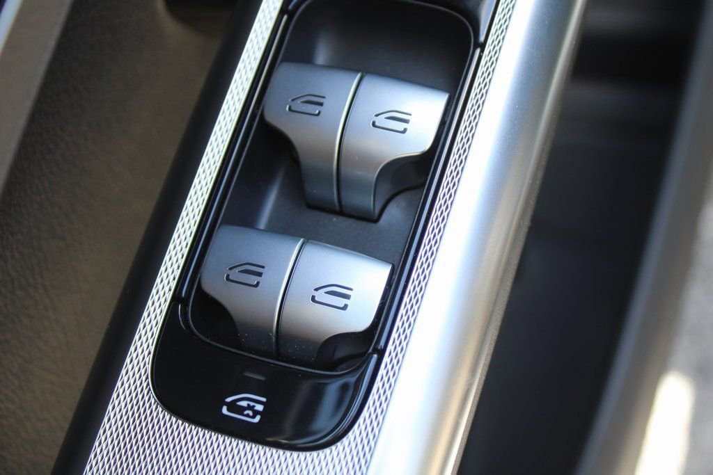 Certified 2025 Mercedes-Benz GLC 350e image 20