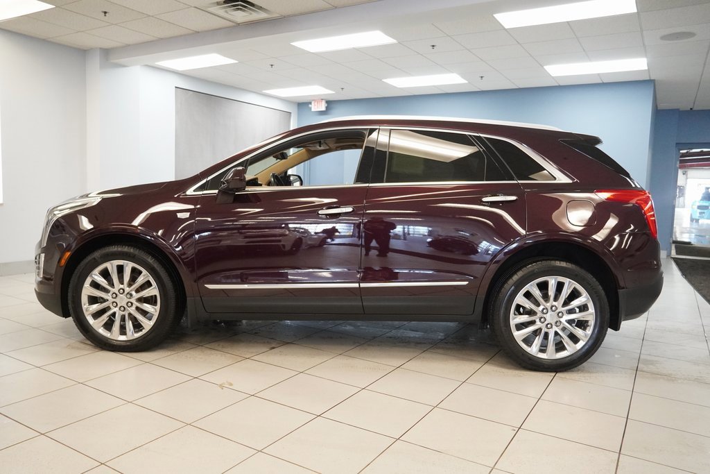 Used 2018 Cadillac XT5 Platinum w/ Driver Assist Package image 2