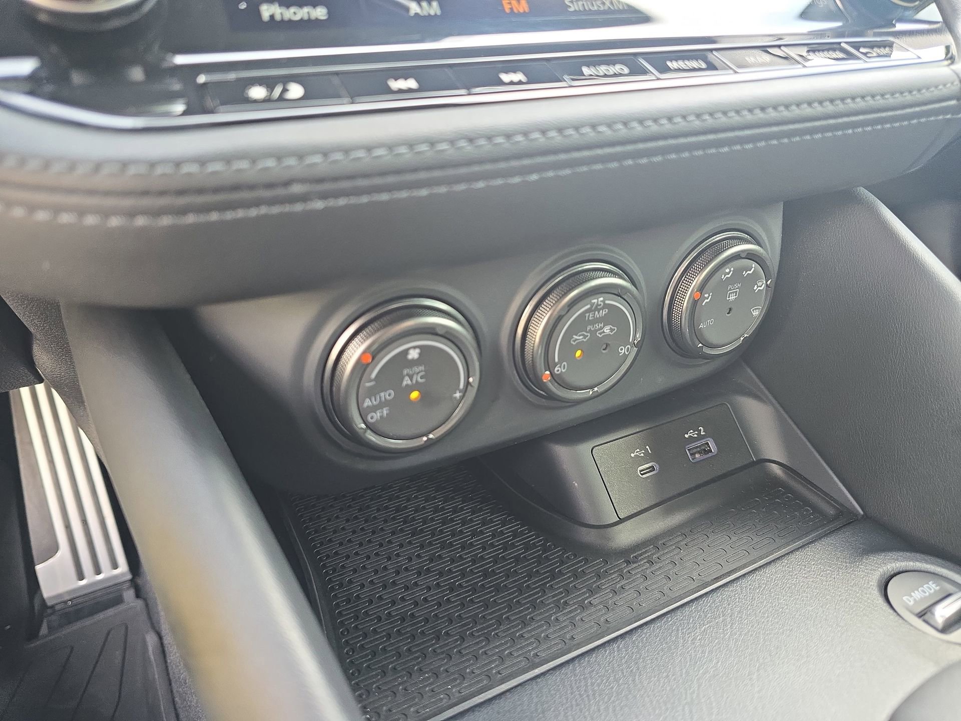 Used 2024 Nissan Z Performance w/ Floor Mat Package RWD image 22