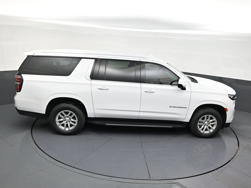 Used 2023 Chevrolet Suburban LS RWD image 16