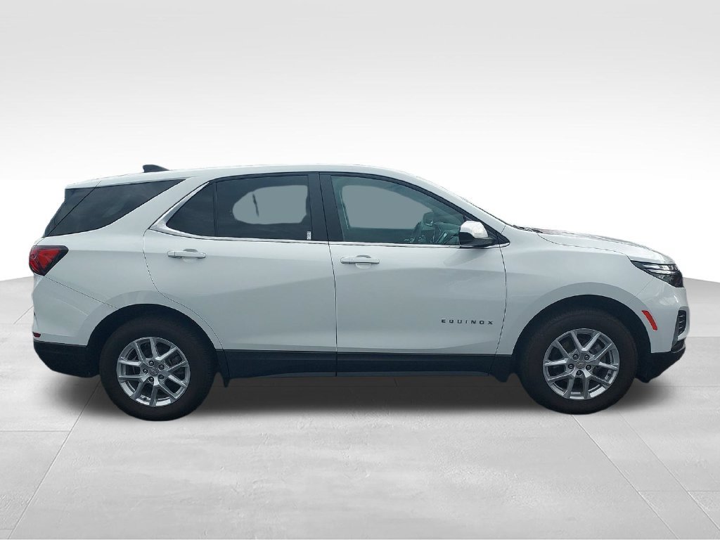 Used 2024 Chevrolet Equinox LT w/ LPO, Floor Liner Package AWD/4WD image 6