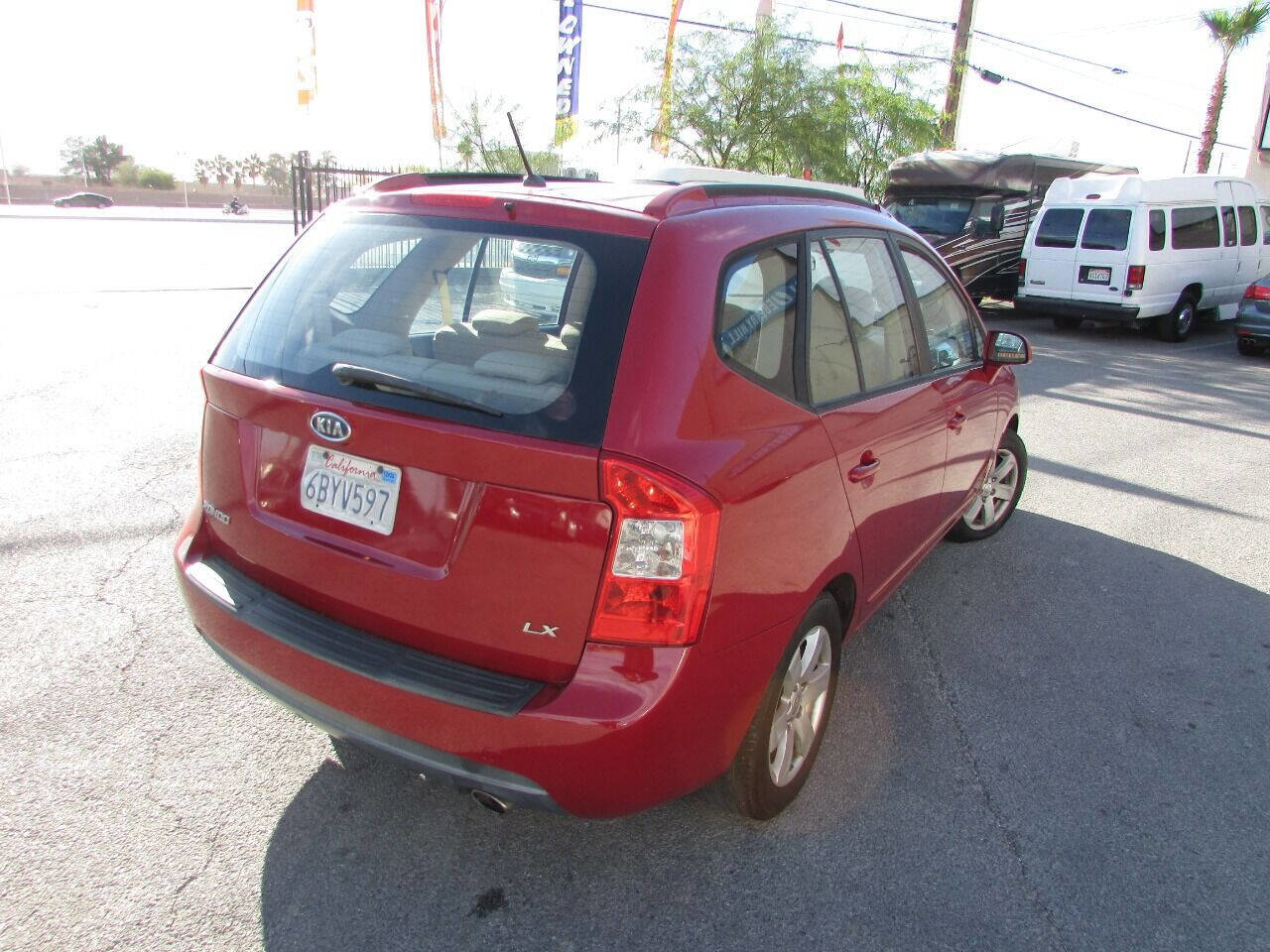Used 2007 Kia Rondo LX w/ Convenience Pkg FWD image 15