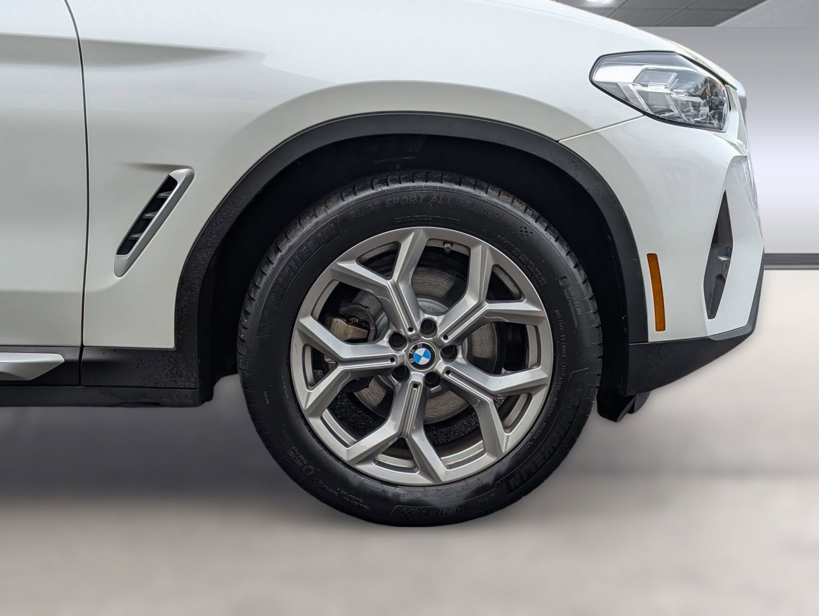 Used 2024 BMW X3 sDrive30i image 12