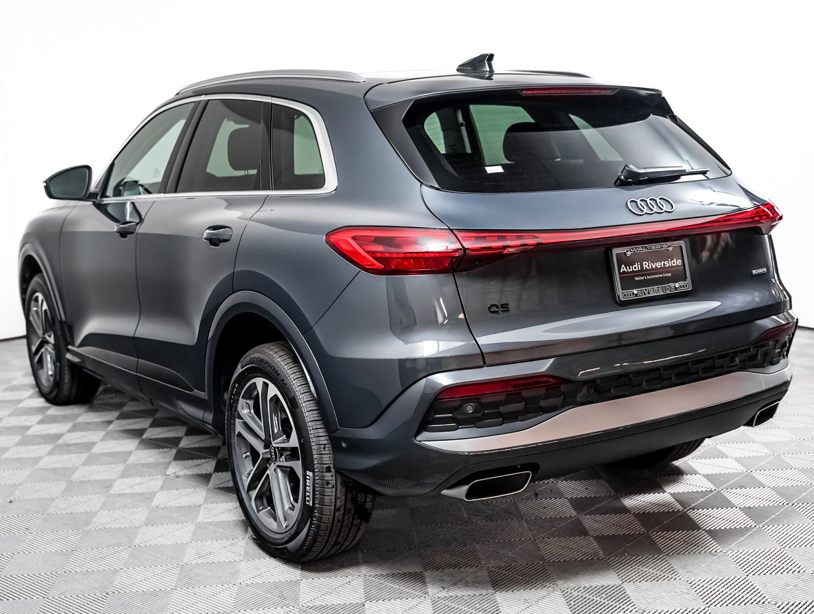 New 2026 Audi Q5 Premium AWD/4WD image 2