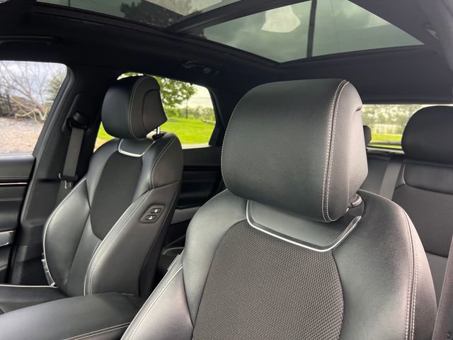 Used 2022 Genesis GV70 2.5T w/ Sport Prestige Package AWD/4WD image 15