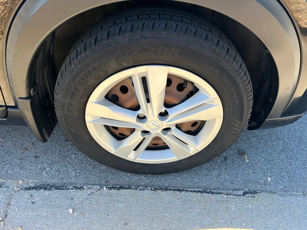 Used 2018 Nissan Kicks S FWD image 11