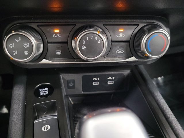 Used 2025 Nissan Kicks SV FWD image 28