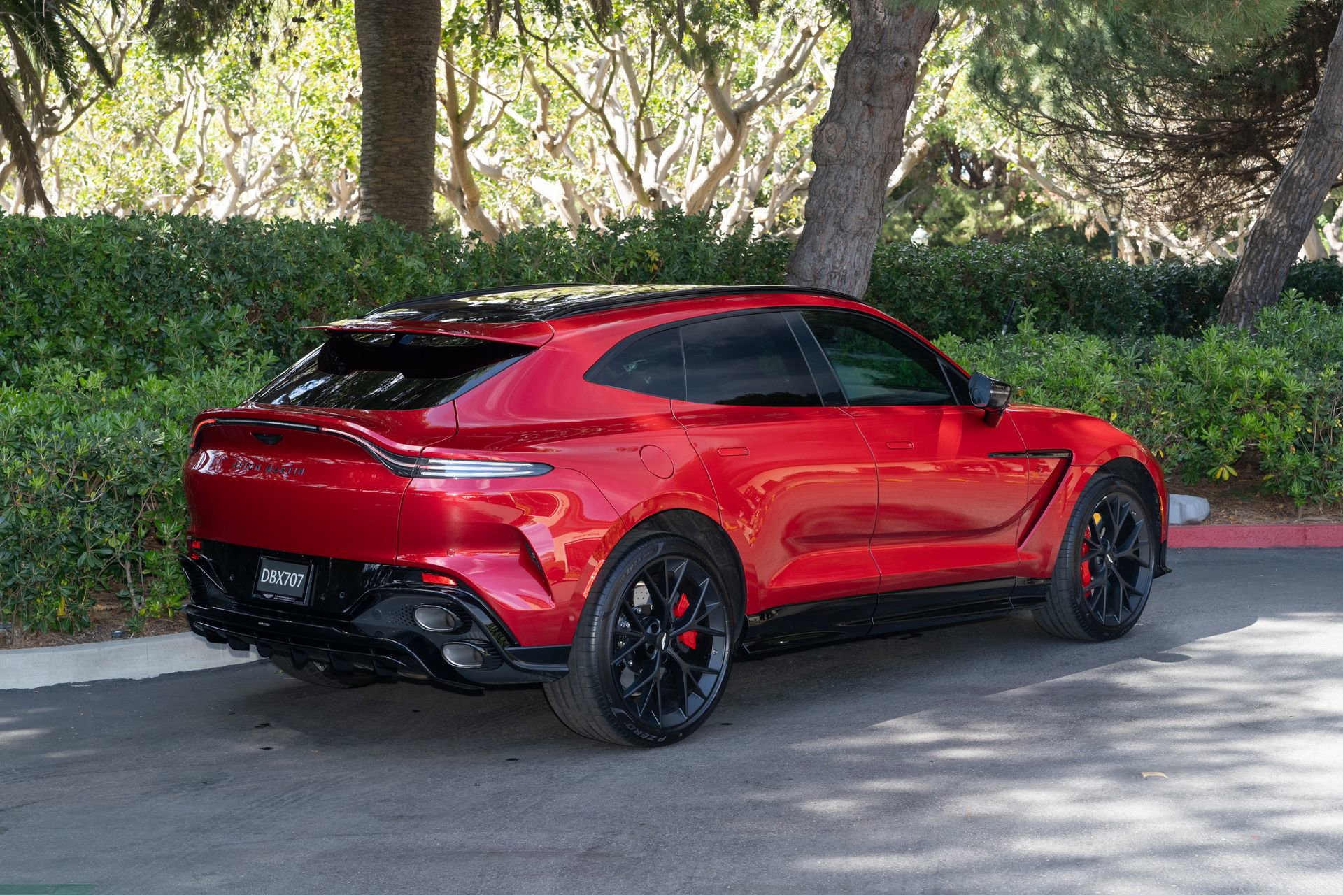 Used 2026 Aston Martin DBX 707 AWD/4WD image 3