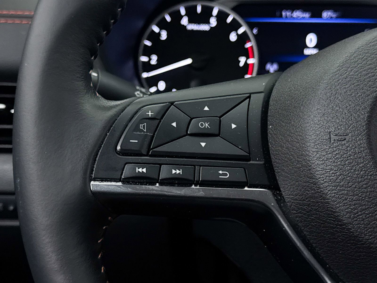 Used 2024 Nissan Sentra SR image 32