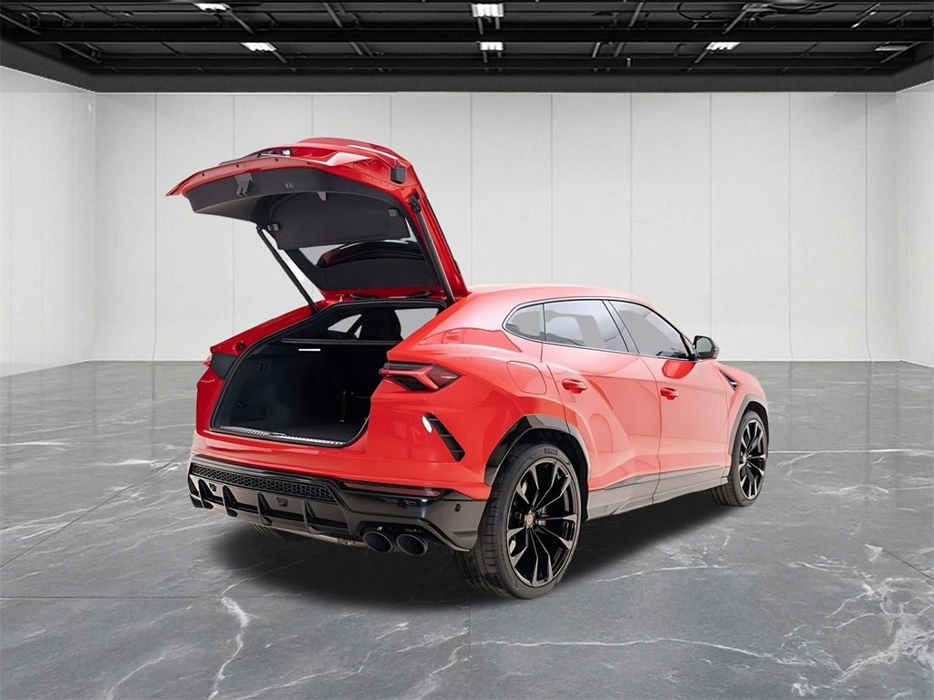 Used 2022 Lamborghini Urus image 19