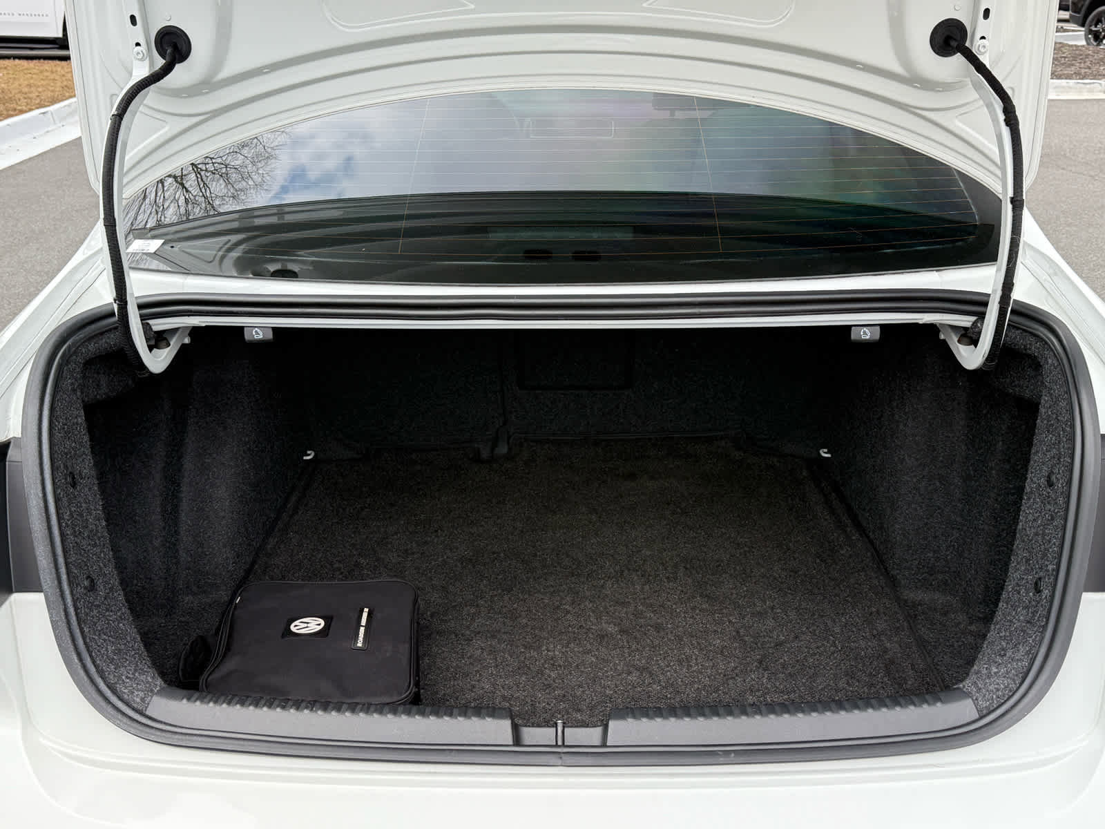 Used 2016 Volkswagen Jetta Sport image 29