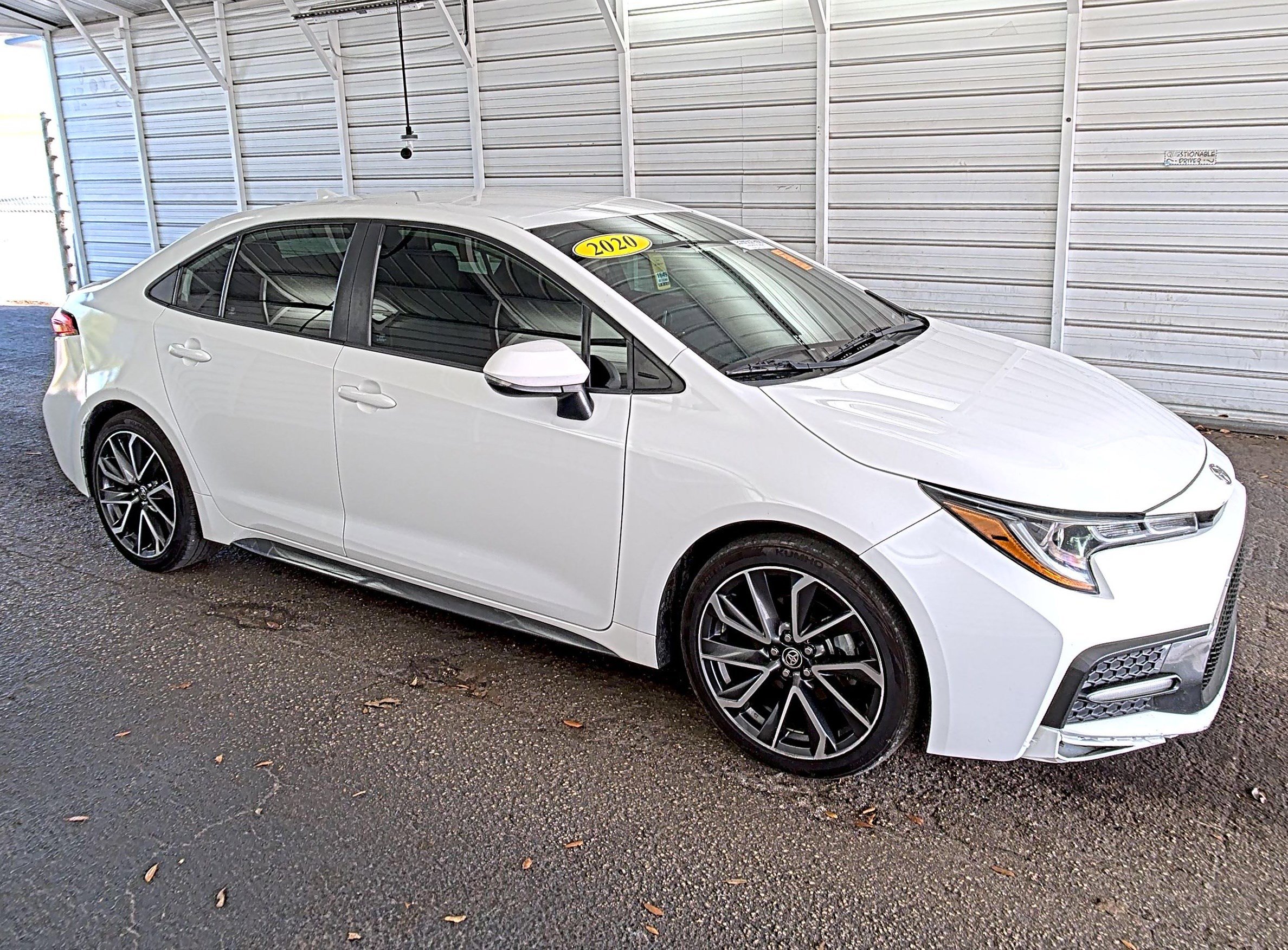 Used 2020 Toyota Corolla SE FWD image 4