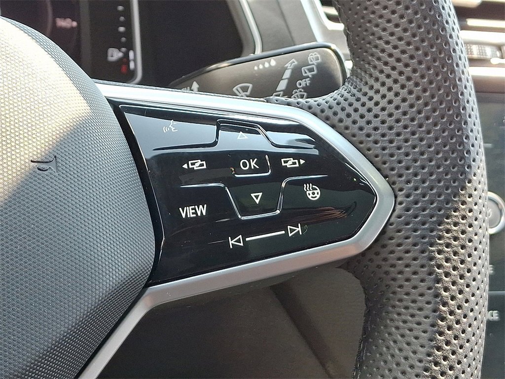 Used 2022 Volkswagen Tiguan SEL R-Line image 24