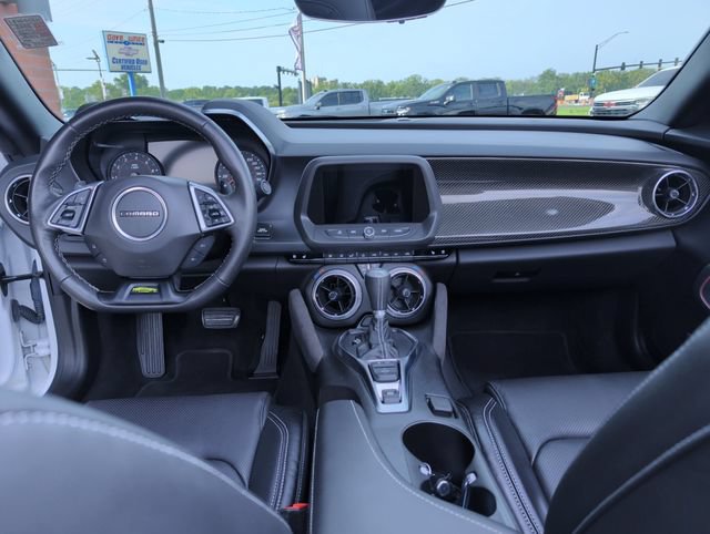 Used 2023 Chevrolet Camaro SS RWD image 14