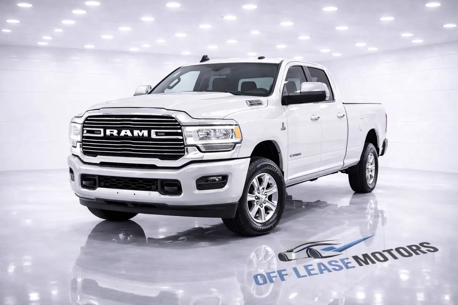 Used 2022 RAM 2500 Laramie AWD/4WD image 1