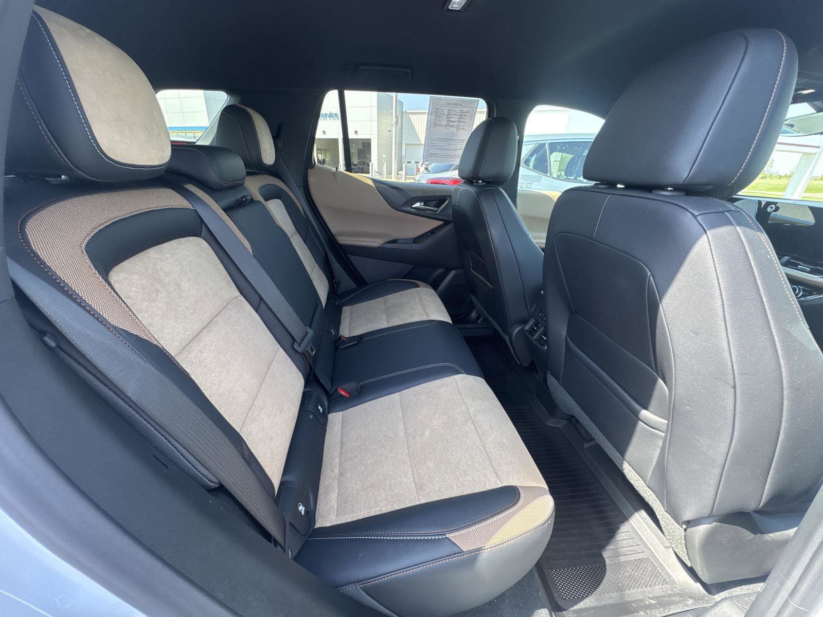 Used 2026 Chevrolet Equinox ACTIV w/ Convenience Package III FWD image 14