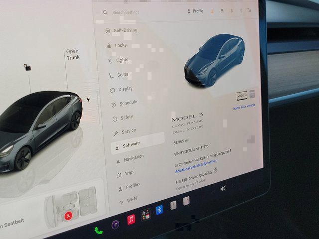 Used 2022 Tesla Model 3 Long Range AWD/4WD image 27